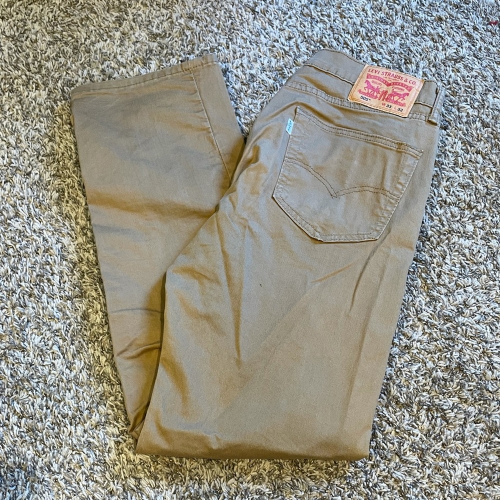 Levi’s khakis